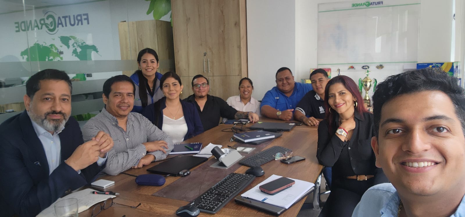 frutagrande team office